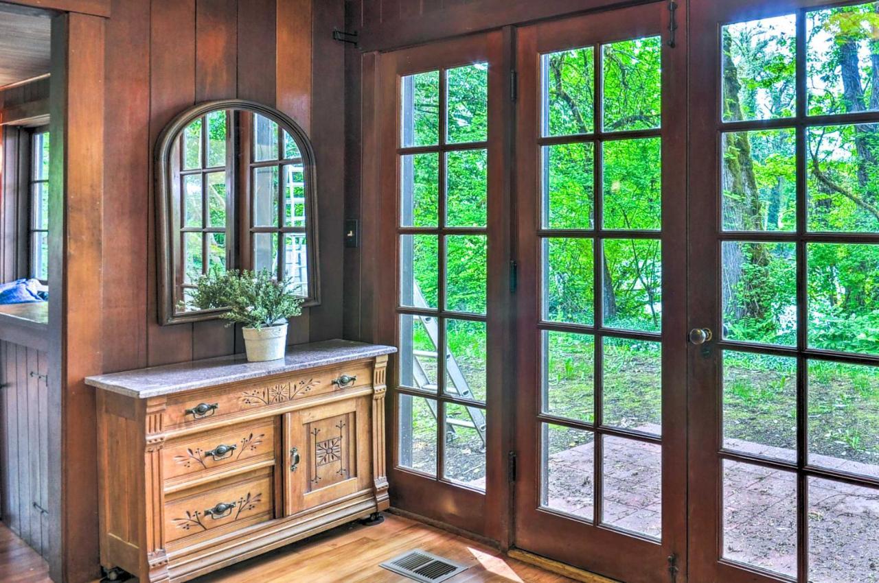Peaceful And Elegant Cottage With Riverside View Oregon City Buitenkant foto