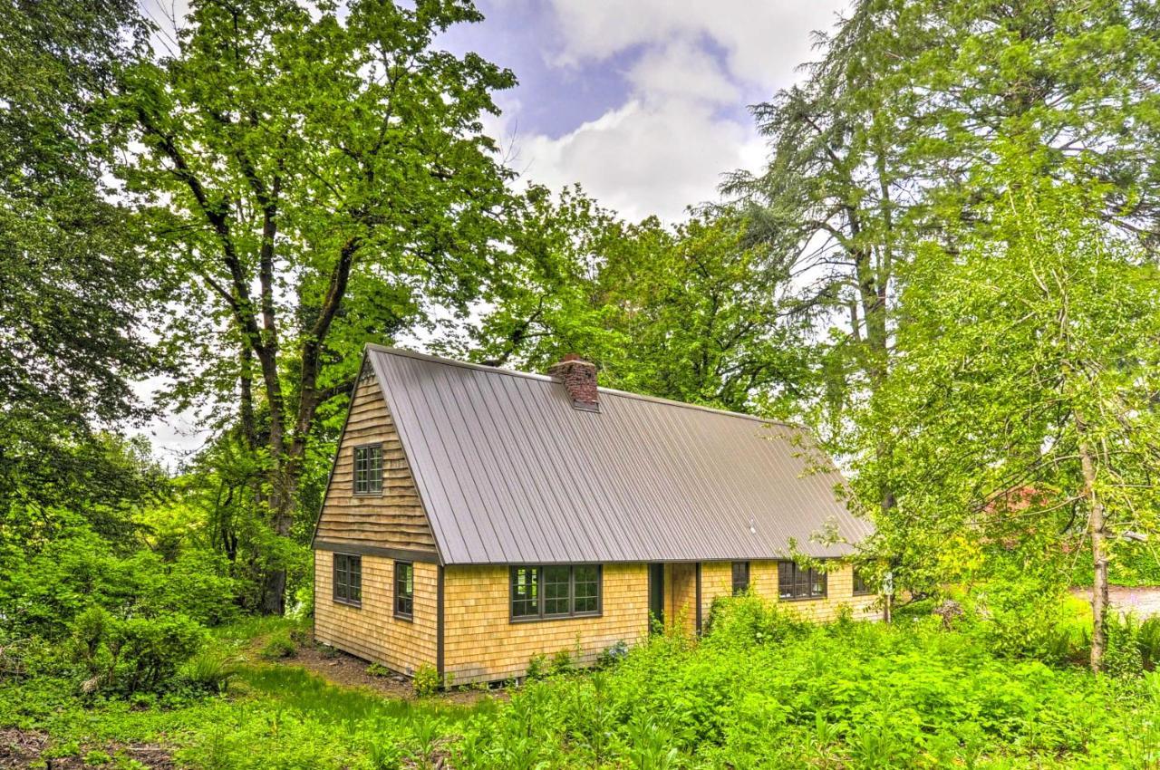 Peaceful And Elegant Cottage With Riverside View Oregon City Buitenkant foto