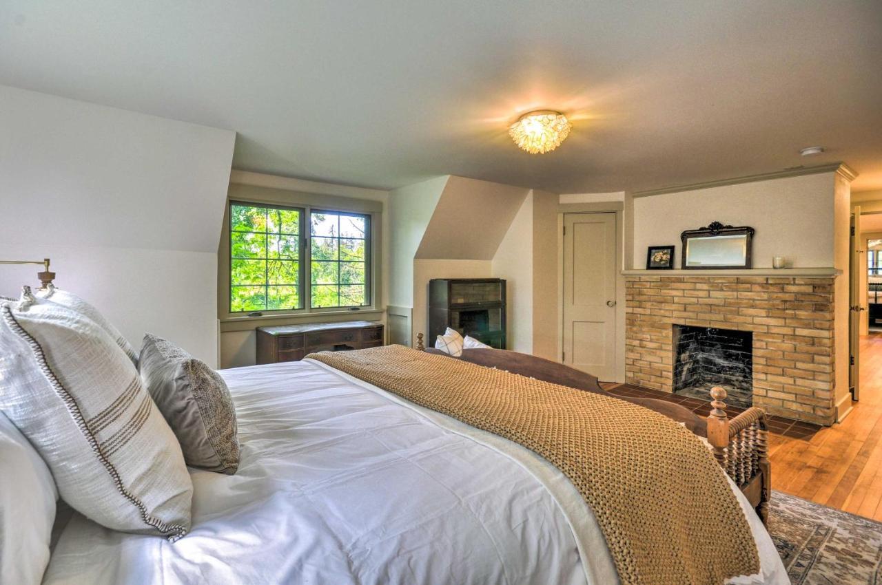 Peaceful And Elegant Cottage With Riverside View Oregon City Buitenkant foto