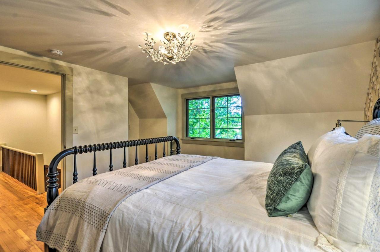 Peaceful And Elegant Cottage With Riverside View Oregon City Buitenkant foto